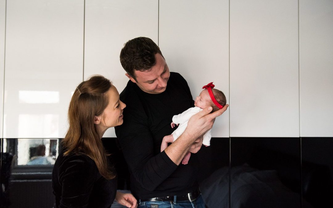 London Family Photography – Tiny Hands and Newborn Smiles