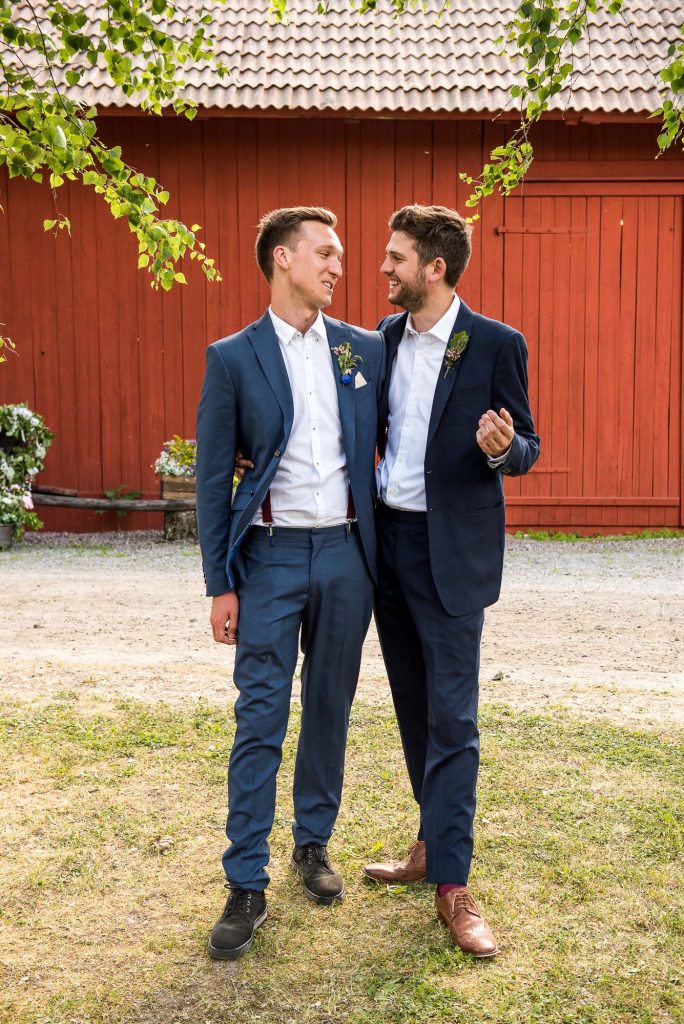 Destination Wedding Photography Sweden - Relaxed Groom and Best Man Portrait