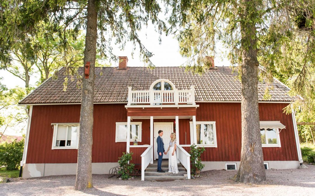 Swedish Wedding Photography – An Outdoor Scandi Woodland Wedding