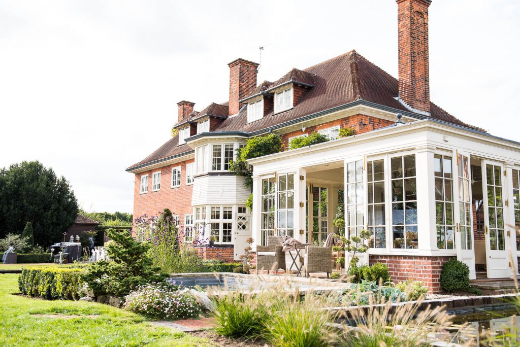 Outdoor Wedding Photography Surrey, Gorgeous Surrey House With Glorious Garden