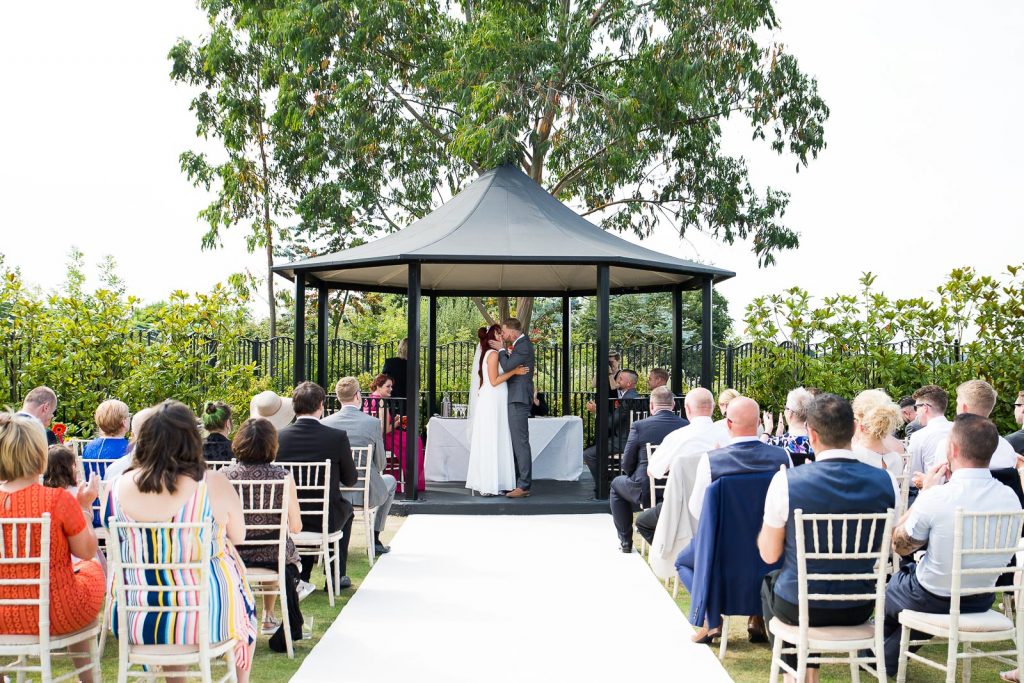 Outdoor wedding ceremony at Stockbrook Manor Essex © Jessica Grace Photography