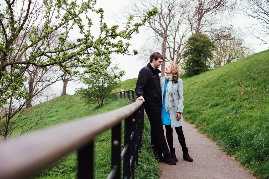 Relaxed and natural couples photography in London
