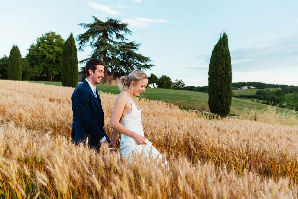 Outdoor wedding photography in the French countryside