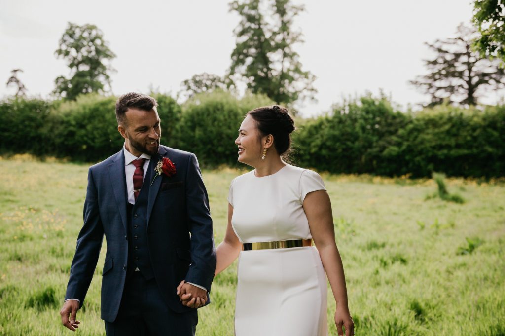 Natural and Relaxed Couples Wedding Portraits