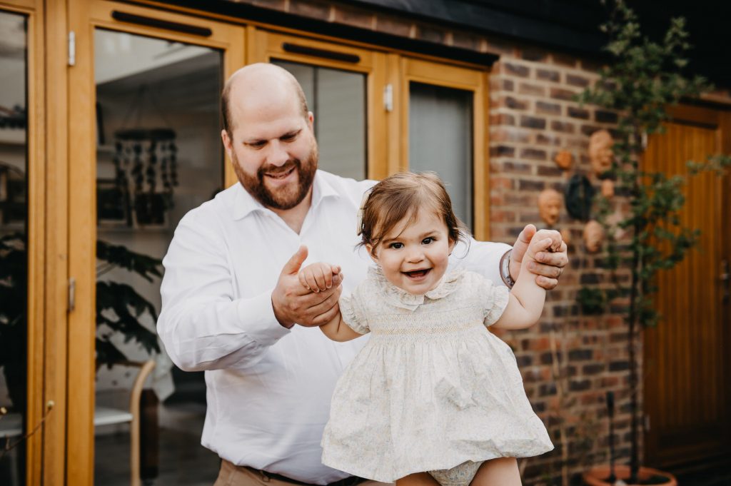 Natural and Relaxed Family Photography at Home