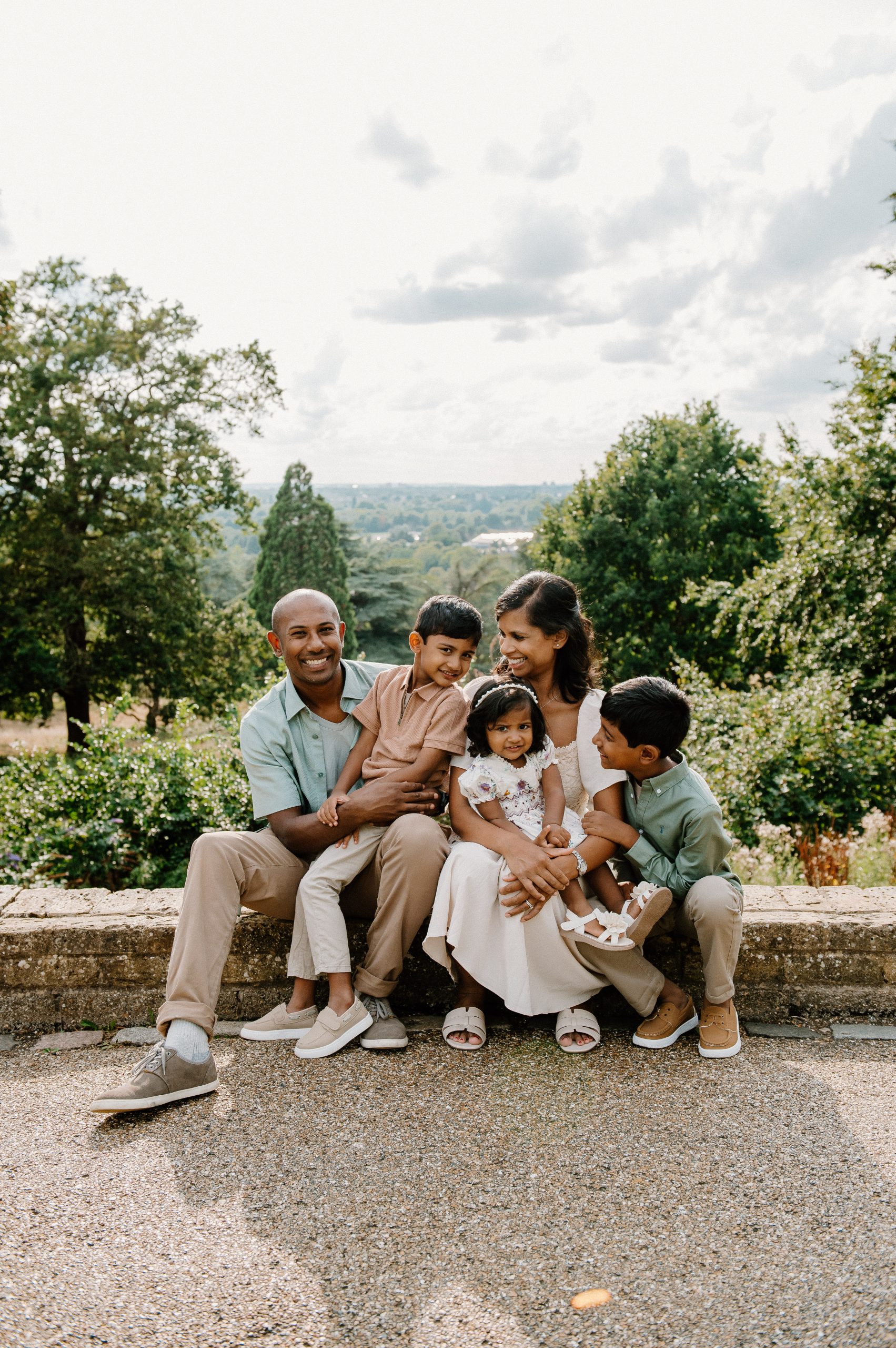 Outdoor Surrey Family Photography 