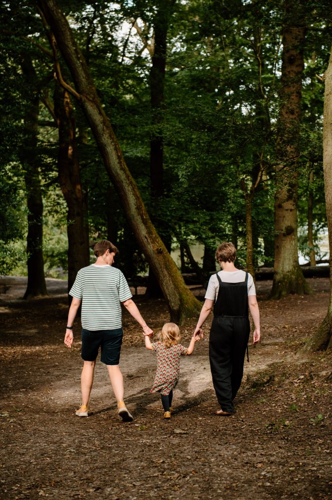 Natural Outdoor Woodland Family Shoot