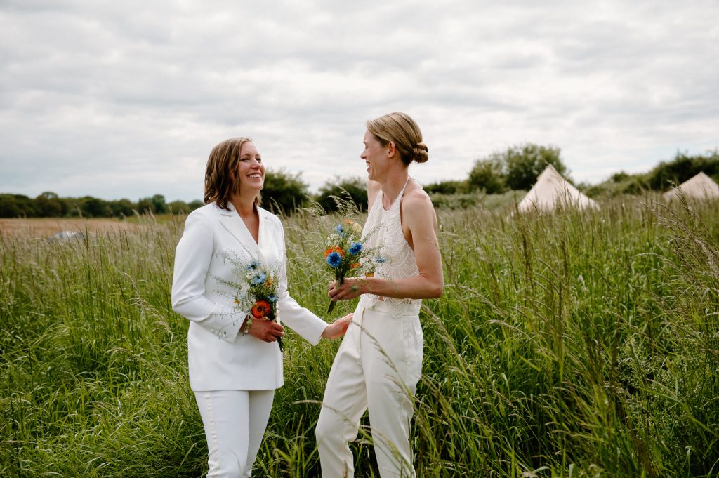 Fun and Relaxed Couples Portraits - Outdoor Barn Wedding