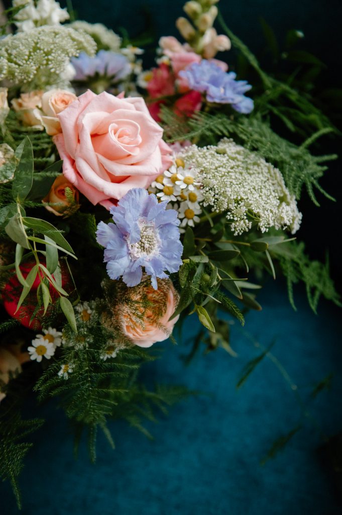 Wedding Florals with Wildflower Inspiration 