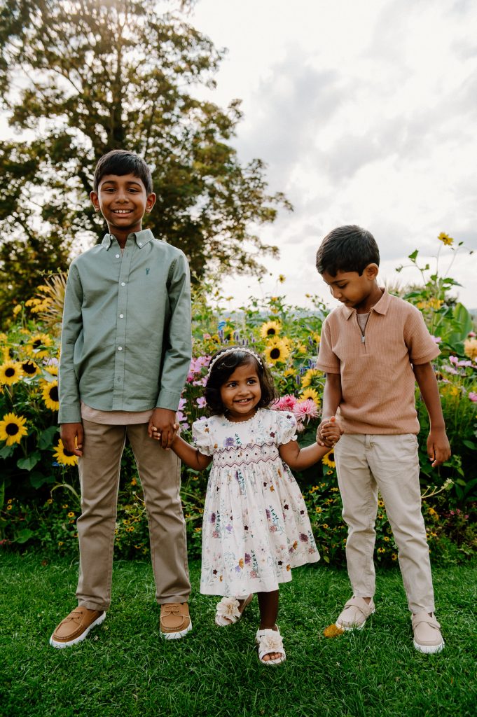 Candid Sibling Portrait. Richmond Park Family Shoot. 