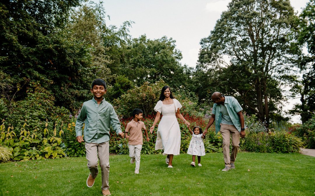 Surrey Family Photography – Sunset Richmond Park Family Shoot