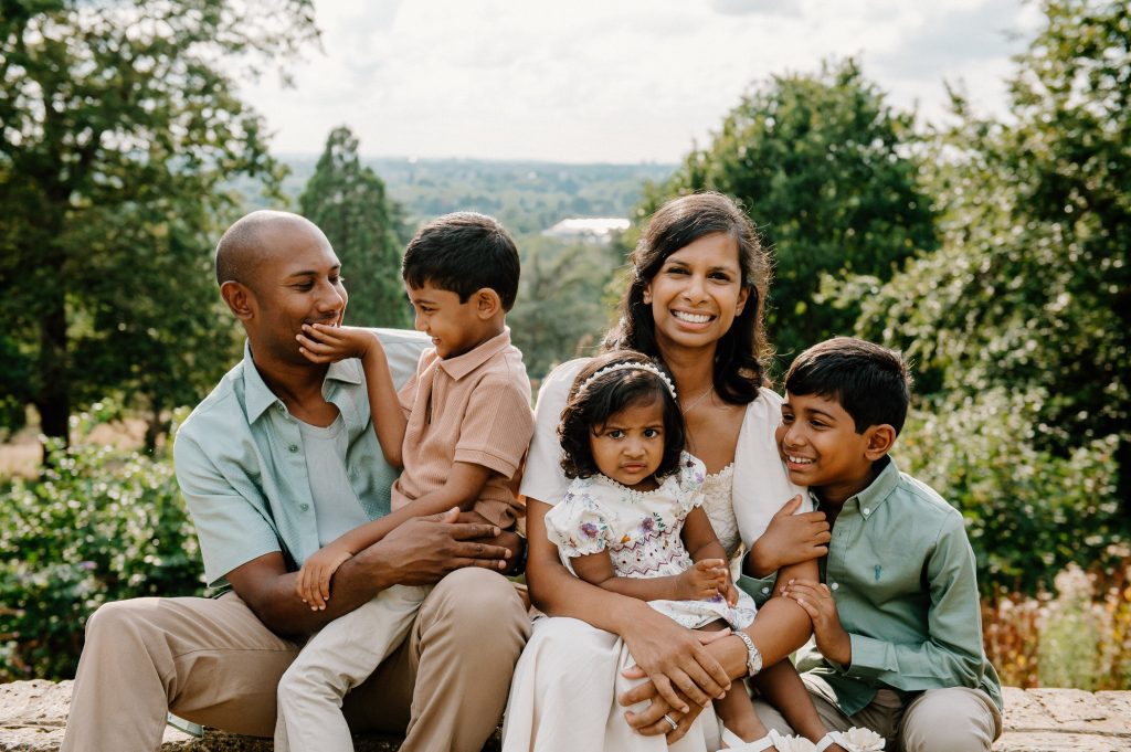 Relaxed Family Portrait. Richmond Park Family Shoot. 